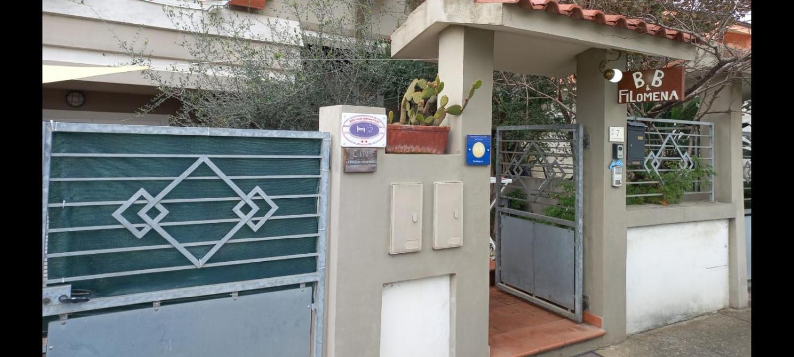 B&B Filomena Santa Giusta Bagian luar foto