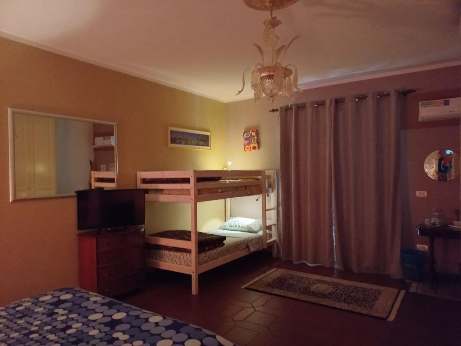 B&B Filomena Santa Giusta Bagian luar foto